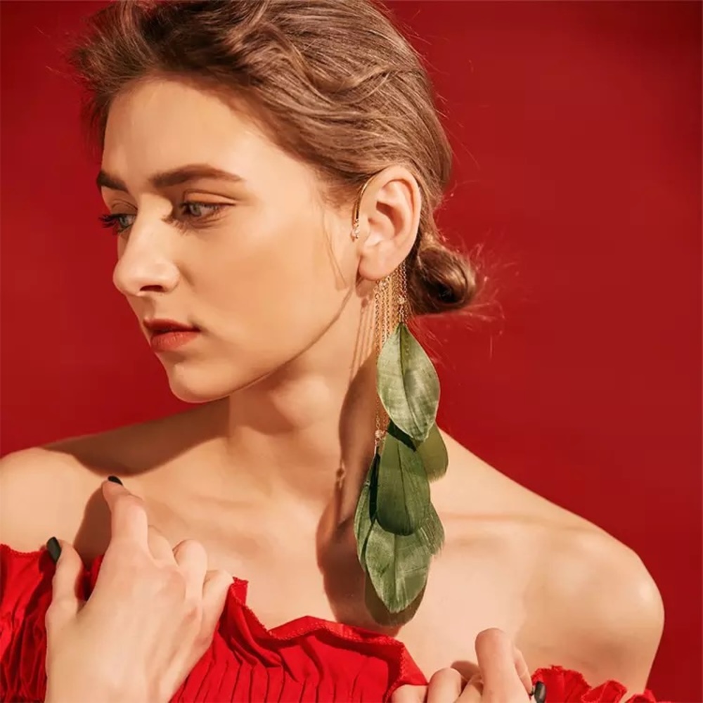 3/38🌸 Bohemian green feather tassel  cuff earring